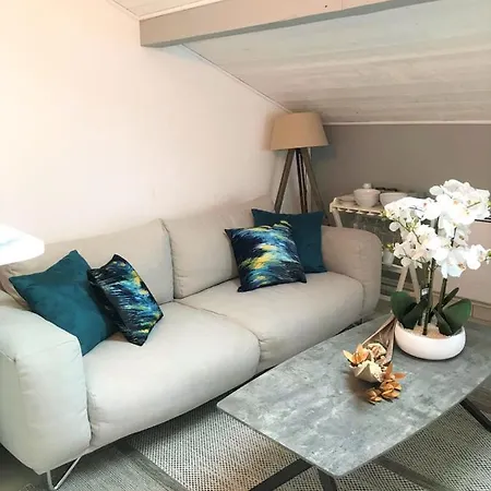 Apartment Cozy Near Geneva